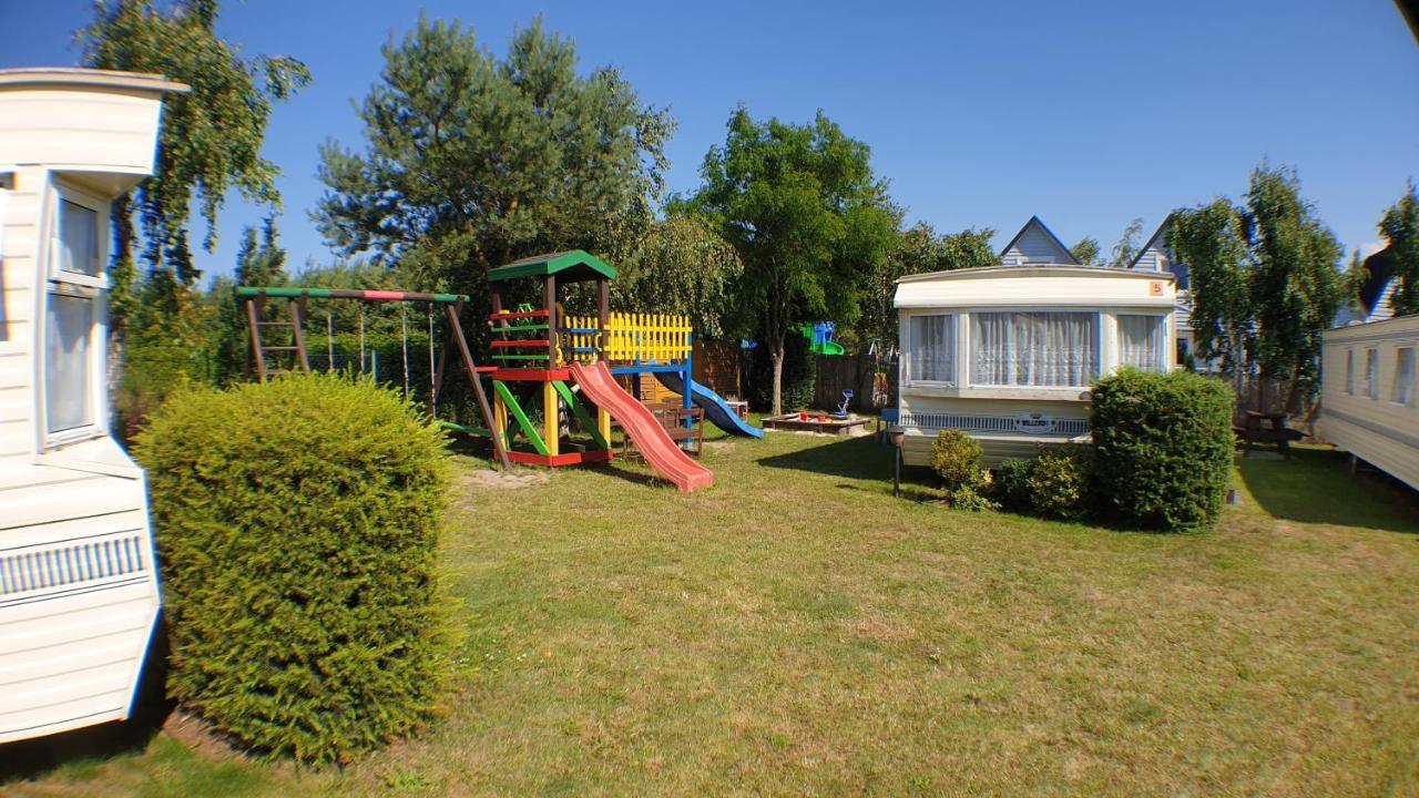 Letniskowe Bursztynek Lodge *